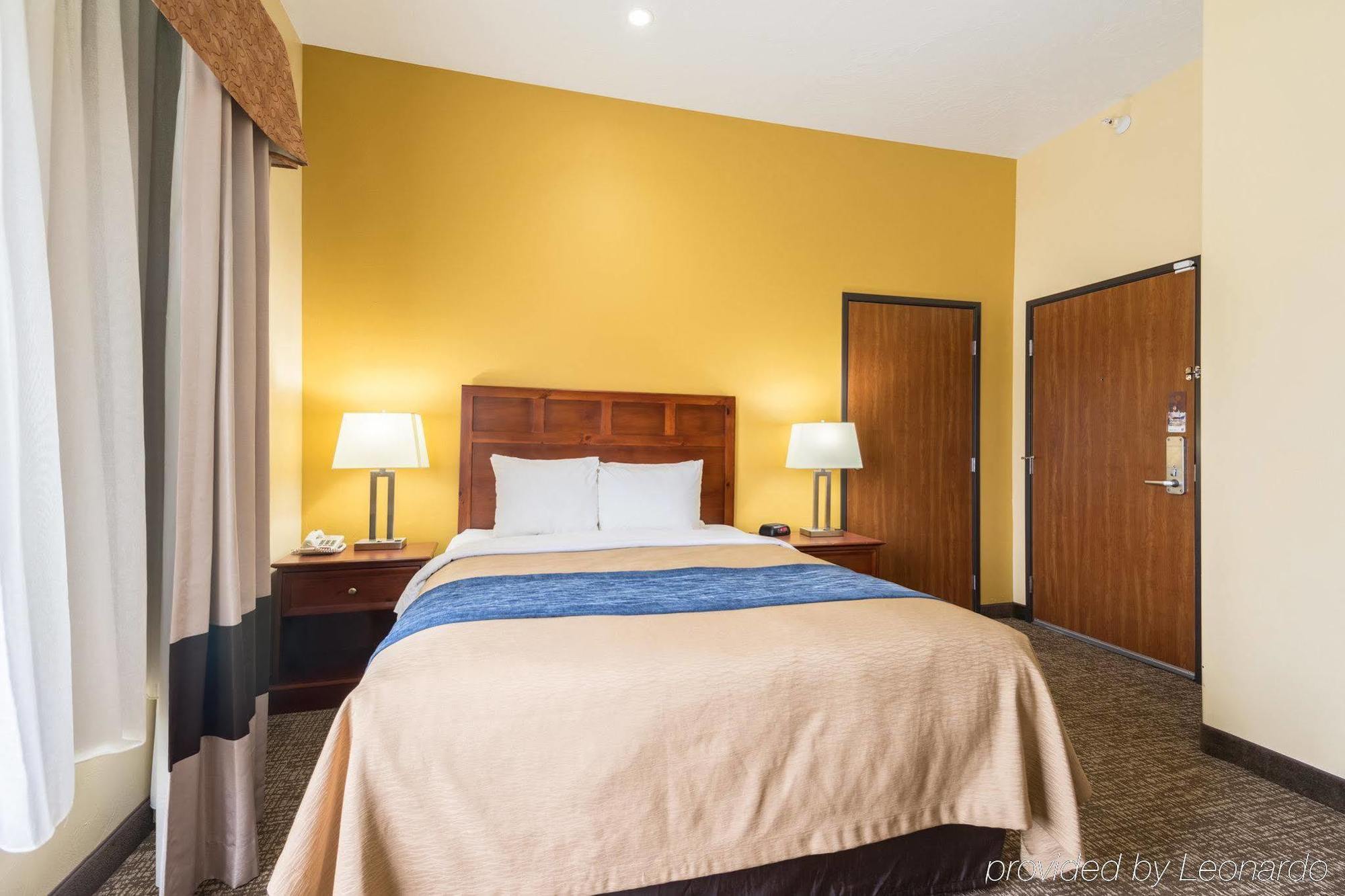 Comfort Inn & Suites Сідар-Сіті Екстер'єр фото